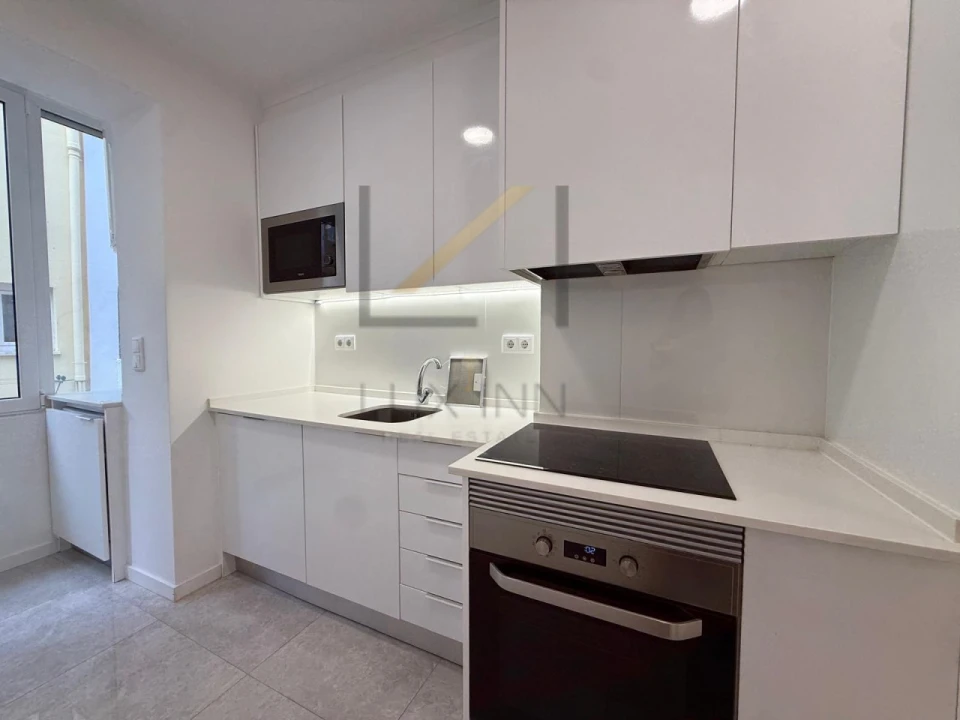 Apartamento T1 para Arrendamento em São Vicente Foto 2