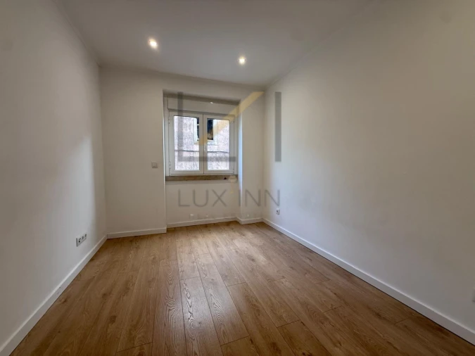 Apartamento T1 para Arrendamento em São Vicente Foto 6