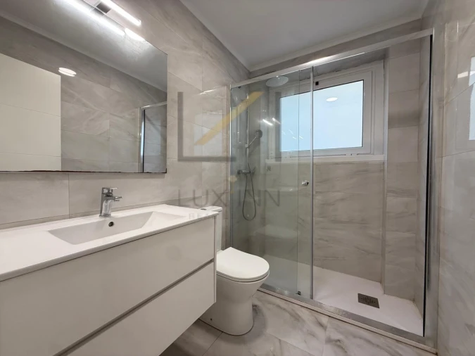 Apartamento T1 para Arrendamento em São Vicente Foto 8