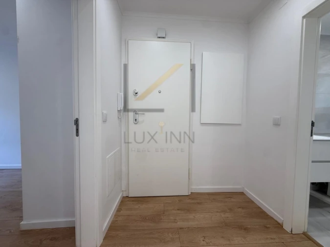 Apartamento T1 para Arrendamento em São Vicente Foto 10