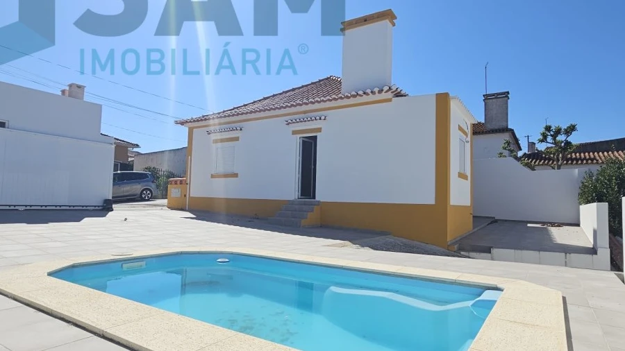 Moradia T2 para Venda em Santa Maria, São Pedro e Matacães