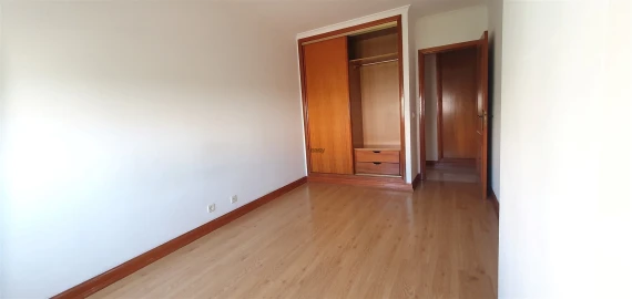 Apartamento T2 para Venda em Algueirão-Mem Martins