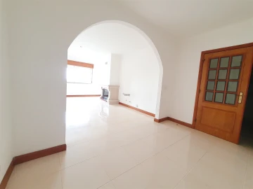 Apartamento T2 para Venda em Algueirão-Mem Martins
