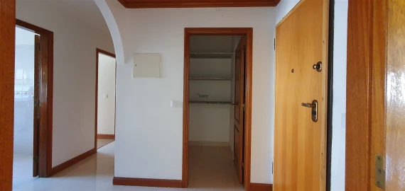 Apartamento T2 para Venda em Algueirão-Mem Martins