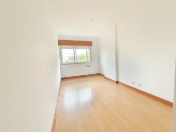 Apartamento T2 para Venda em Algueirão-Mem Martins