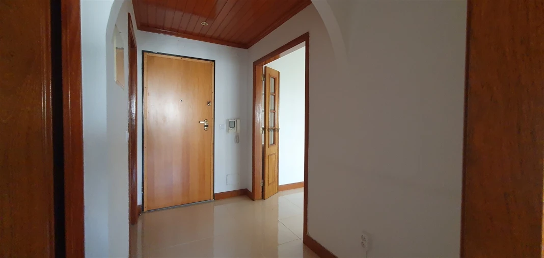Apartamento T2 para Venda em Algueirão-Mem Martins Foto 6