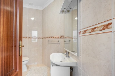 Apartamento T3 para Venda em Cristelos, Boim e Ordem