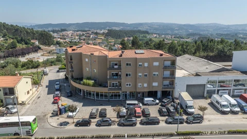 Apartamento T3 para Venda em Cristelos, Boim e Ordem