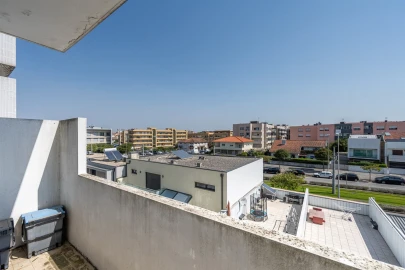 Apartamento T3 para Venda em Póvoa de Varzim, Beiriz e Argivai