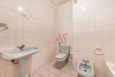 Apartamento T3 para Venda em Póvoa de Varzim, Beiriz e Argivai