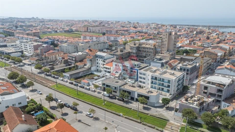 Apartamento T3 para Venda em Póvoa de Varzim, Beiriz e Argivai