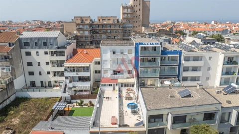 Apartamento T3 para Venda em Póvoa de Varzim, Beiriz e Argivai