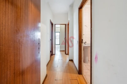 Apartamento T3 para Venda em Póvoa de Varzim, Beiriz e Argivai