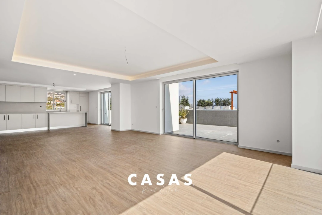 Apartamento T3 para Venda em Camara de Lobos Foto 13