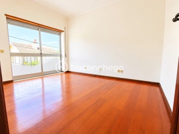 Moradia T3 para Arrendamento em Real, Dume e Semelhe