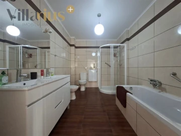 Moradia T5 para Venda em Areias e Pias