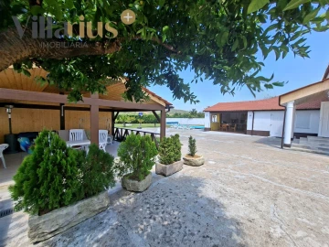 Moradia T5 para Venda em Areias e Pias