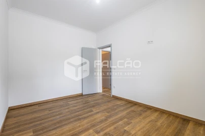 Moradia T3 para Arrendamento em Marvila, Ribeira Santarém, São Salvador, São Nicolau