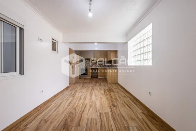Moradia T3 para Arrendamento em Marvila, Ribeira Santarém, São Salvador, São Nicolau