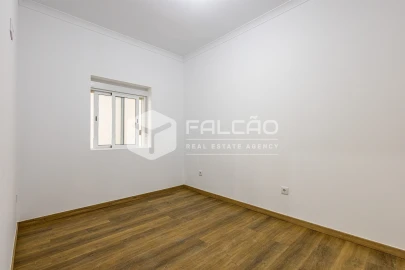 Moradia T3 para Arrendamento em Marvila, Ribeira Santarém, São Salvador, São Nicolau