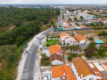 Moradia T3 para Arrendamento em Marvila, Ribeira Santarém, São Salvador, São Nicolau