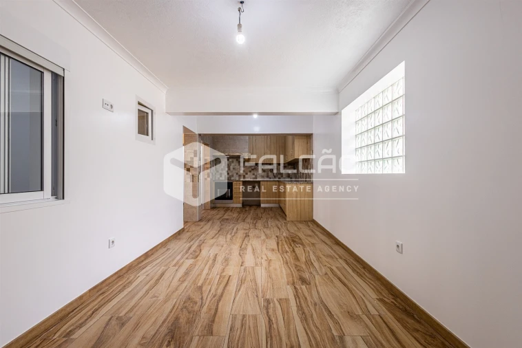 Moradia T3 para Arrendamento em Marvila, Ribeira Santarém, São Salvador, São Nicolau Foto 48