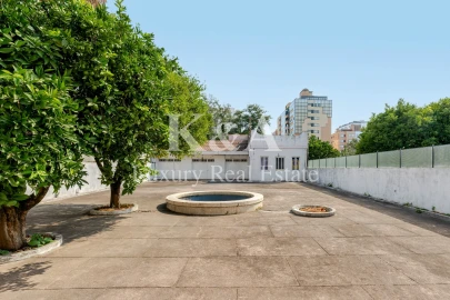 Moradia T5 para Venda em Paranhos