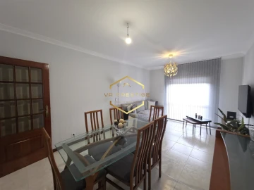 Apartamento T3 para Venda em Malta e Canidelo