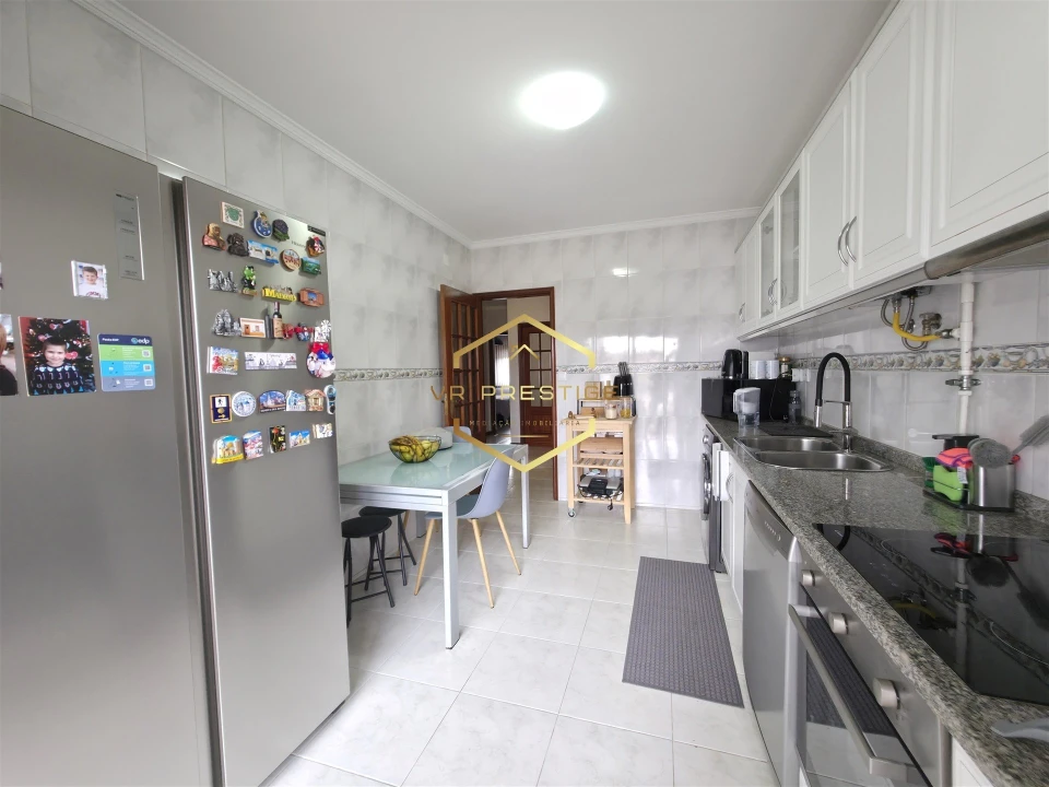 Apartamento T3 para Venda em Malta e Canidelo Foto 2