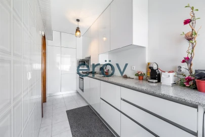 Apartamento T1 para Venda em Póvoa de Varzim, Beiriz e Argivai