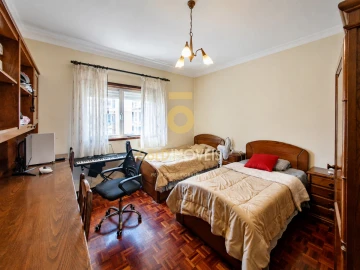 Apartamento T3 para Venda em O. Azeméis, Riba-Ul, Ul, Macinhata Seixa, Madail