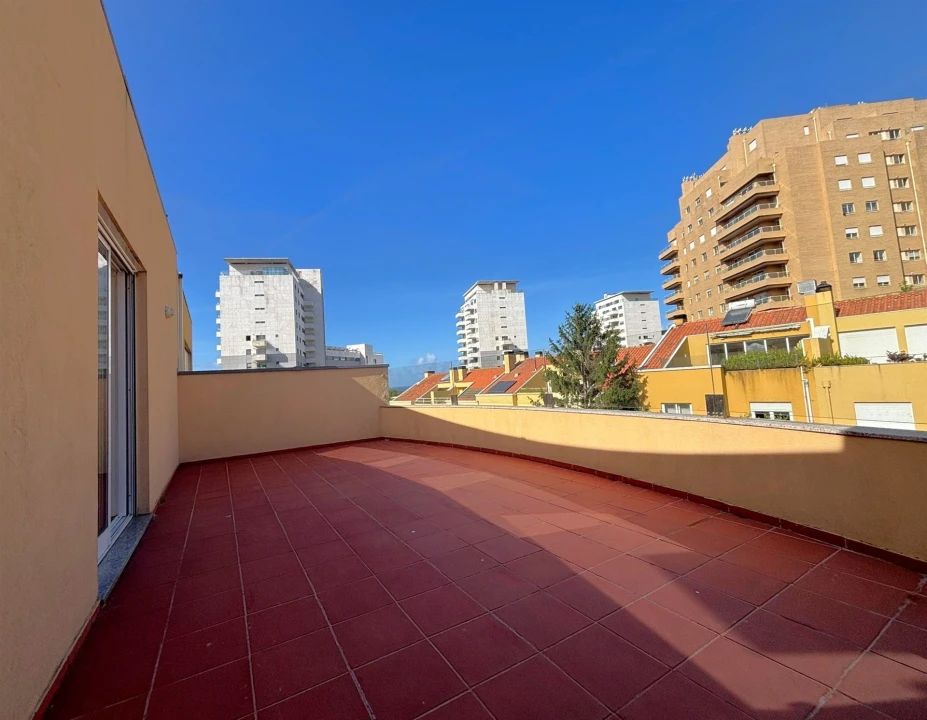 Moradia T5 para Venda em Aldoar, Foz do Douro e Nevogilde Foto 32