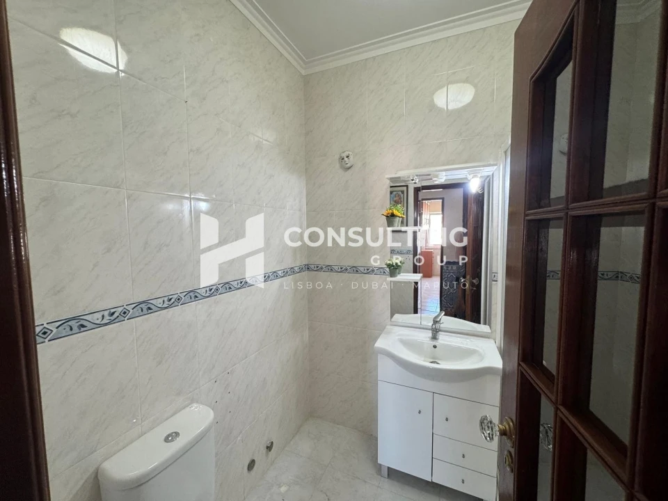 Apartamento T2 para Venda em Mina de Água Foto 6