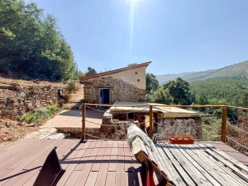 Terreno Misto para Venda em Souto da Casa
