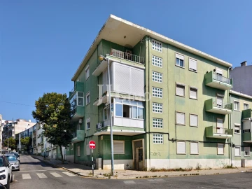 Apartamento T3 para Venda em Almada, Cova da Piedade, Pragal e Cacilhas