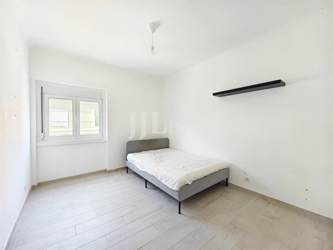 Apartamento T3 para Venda em Almada, Cova da Piedade, Pragal e Cacilhas Foto 7