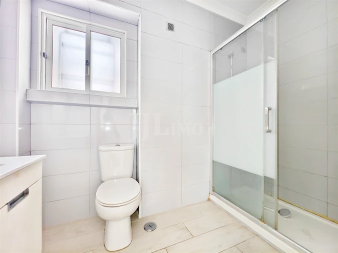 Apartamento T3 para Venda em Almada, Cova da Piedade, Pragal e Cacilhas Foto 18