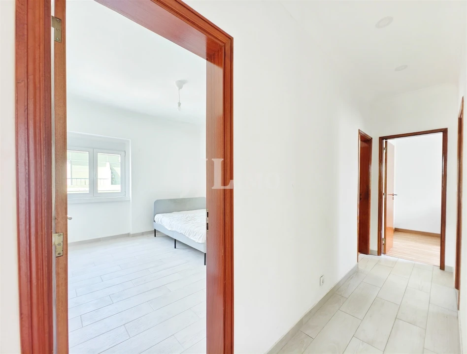 Apartamento T3 para Venda em Almada, Cova da Piedade, Pragal e Cacilhas Foto 6