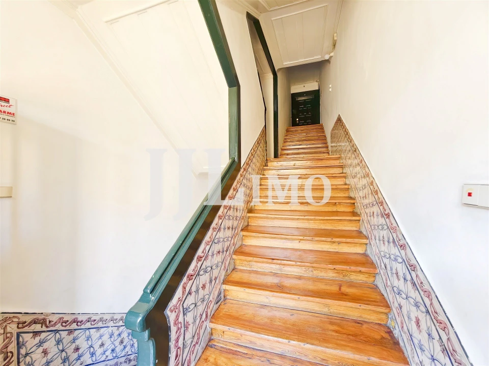 Apartamento T3 para Arrendamento em Santa Maria Maior Foto 3