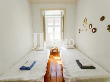 Apartamento T3 para Arrendamento em Santa Maria Maior