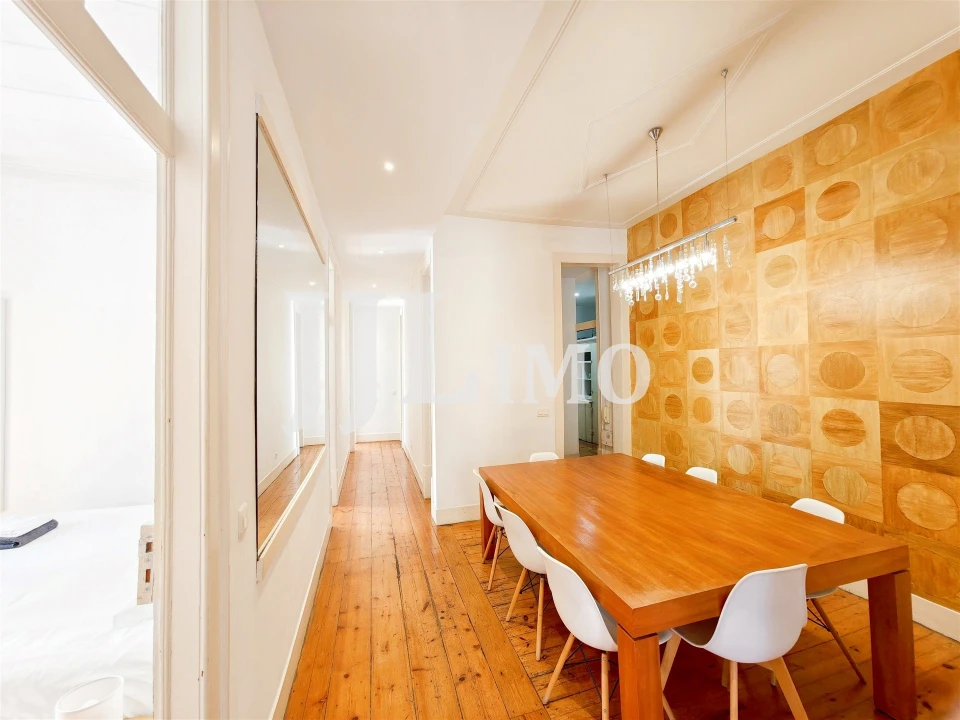 Apartamento T3 para Arrendamento em Santa Maria Maior Foto 6