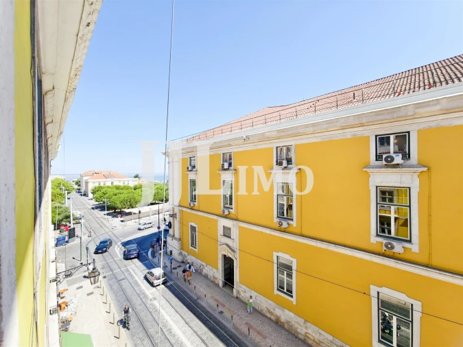 Apartamento T3 para Arrendamento em Santa Maria Maior Foto 10