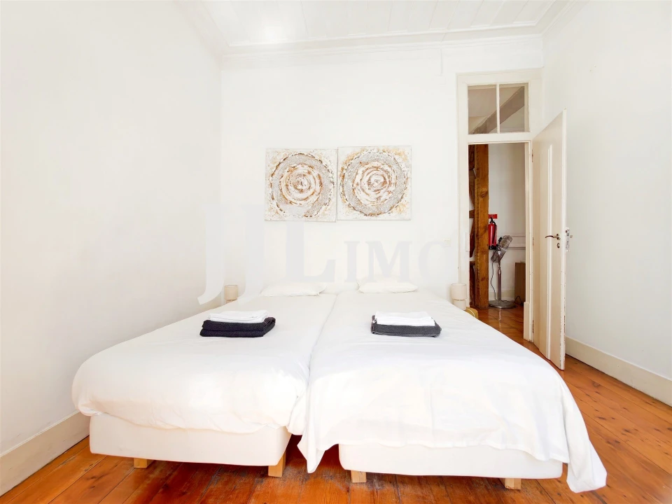 Apartamento T3 para Arrendamento em Santa Maria Maior Foto 13