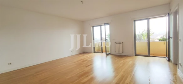 Apartamento T2 para Arrendamento em São Domingos de Benfica