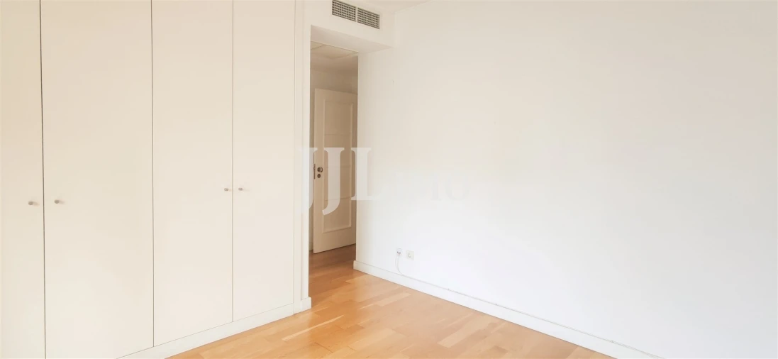 Apartamento T2 para Arrendamento em São Domingos de Benfica Foto 5