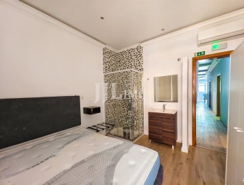 Apartamento T10 para Arrendamento em Santo António