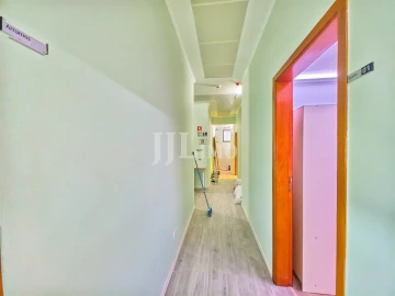Apartamento T10 para Arrendamento em Santo António
