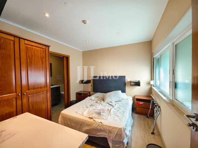 Apartamento T10 para Arrendamento em Santo António Foto 16