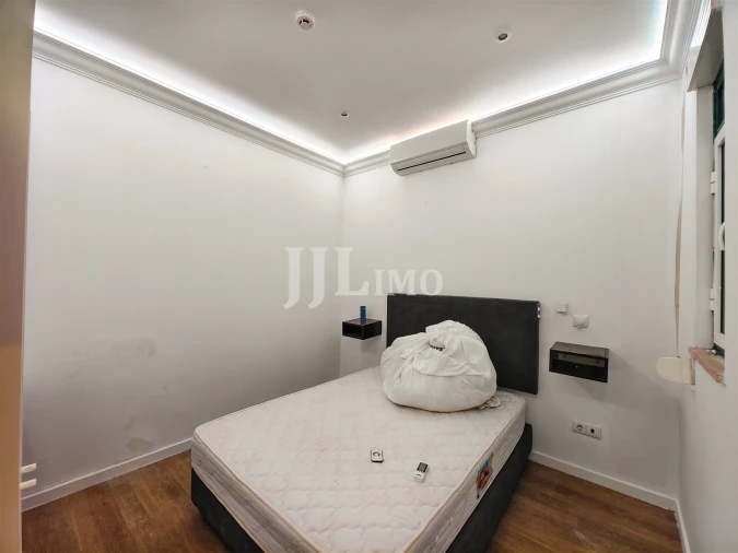 Apartamento T10 para Arrendamento em Santo António Foto 3