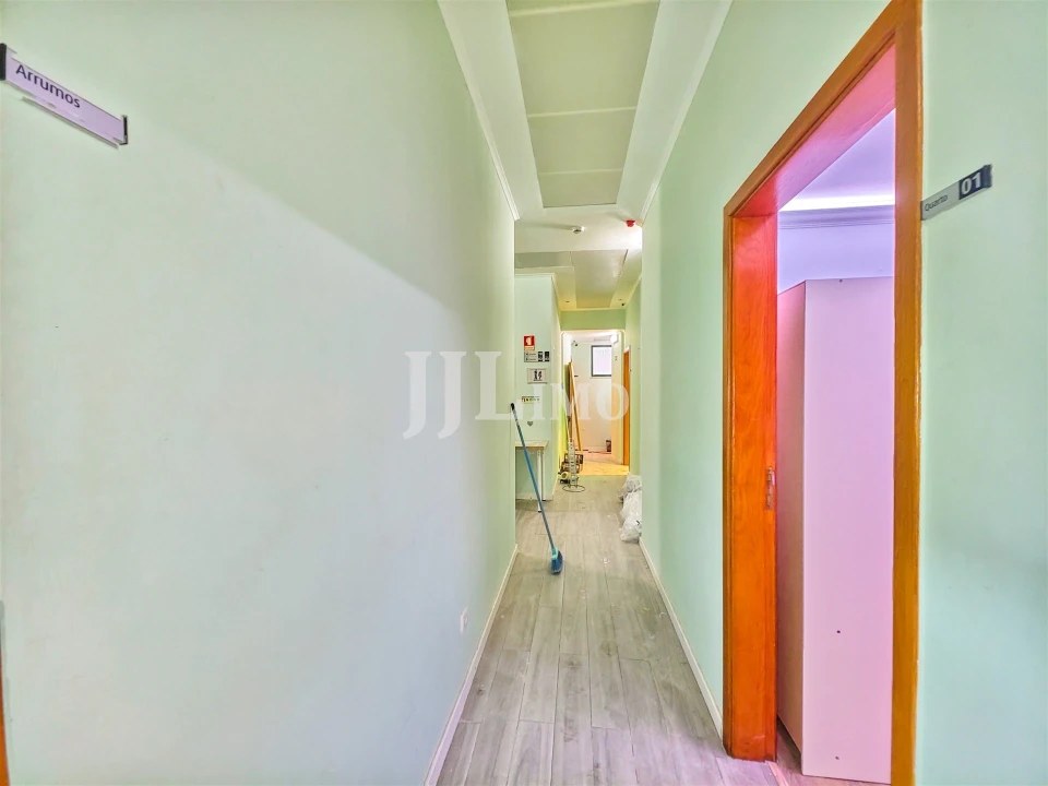 Apartamento T10 para Arrendamento em Santo António Foto 6